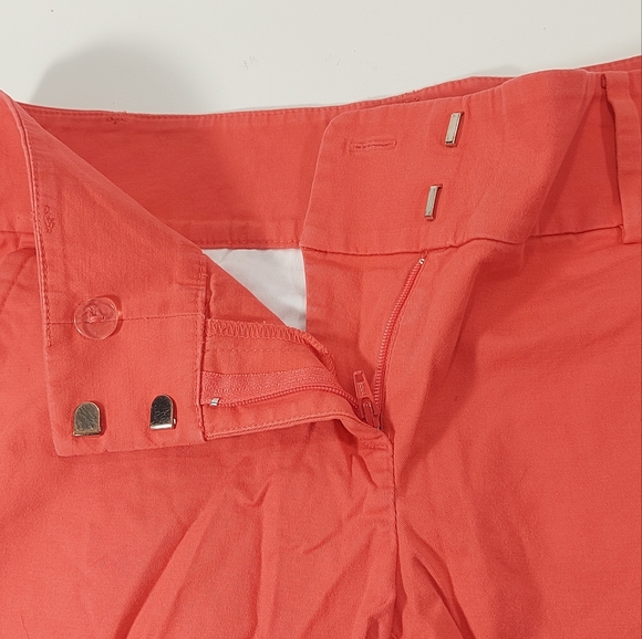 Ann Taylor Petite Signature Coral Shorts, 2P - Picture 4 of 8